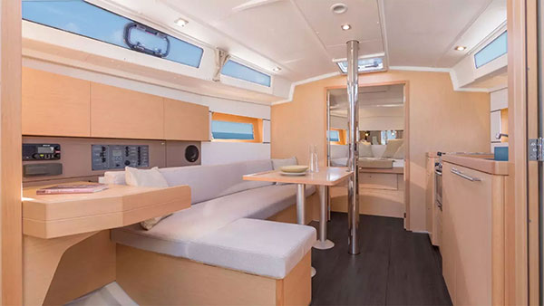 BENETEAU OCEANIS 38.1