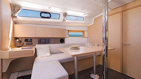 BENETEAU OCEANIS 38.1